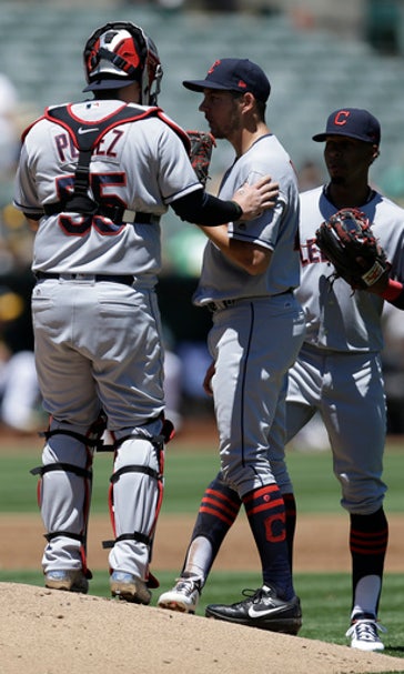 Bauer gets just 2 outs; A's top Indians 7-3 for 3-game sweep (Jul 16, 2017)
